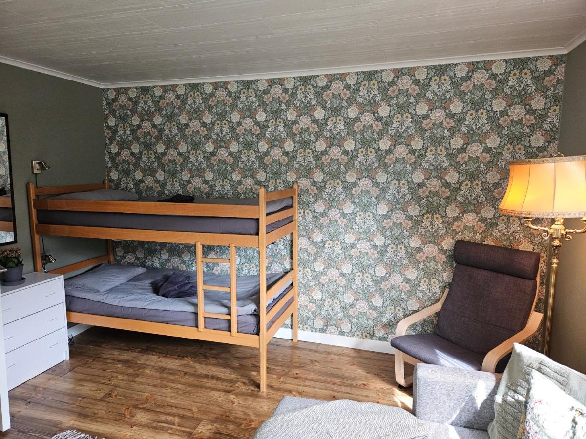 Mysig stuga i naturskönt område. Vetlanda Exteriör bild